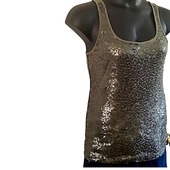 Excellent Old Navy Women Green Sequin Embellished Sleeveless Tank Top Size Large - Picture 3 of 7